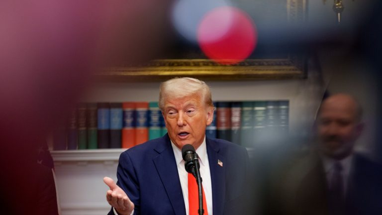 China and Canada strike back as Trump’s trade tariffs take effect : NPR China and Canada strike back as Trump’s trade tariffs take effect : NPR