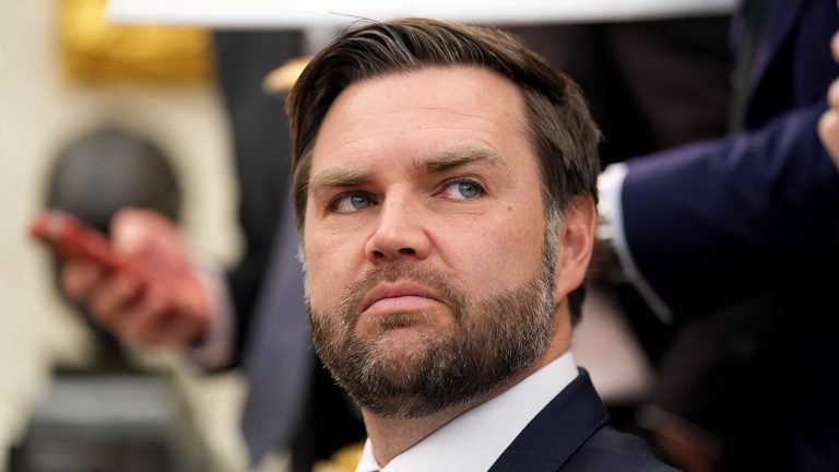 Vice President JD Vance jeered at Kennedy Center concert Vice President JD Vance jeered at Kennedy Center concert