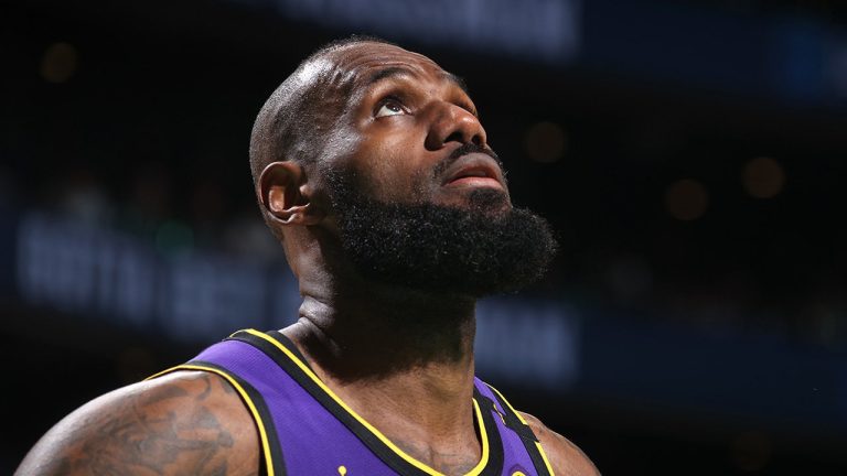 Lakers’ LeBron James eases concerns about severity of latest injury