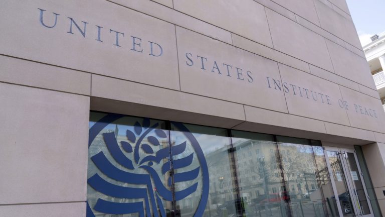 Law experts raise alarms over police action in DOGE Institute of Peace dispute : NPR